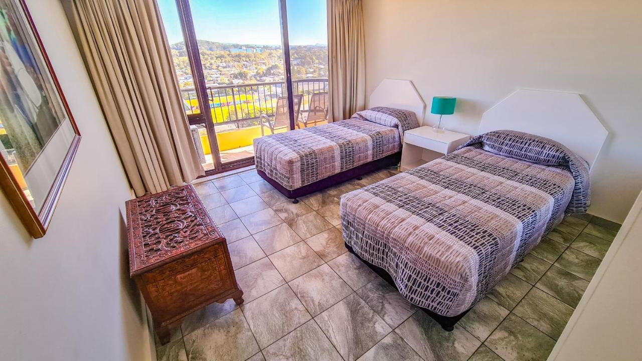 Pelican Sands Beach Resort Гоулд Коуст Екстериор снимка
