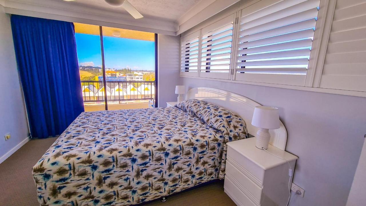 Pelican Sands Beach Resort Гоулд Коуст Екстериор снимка