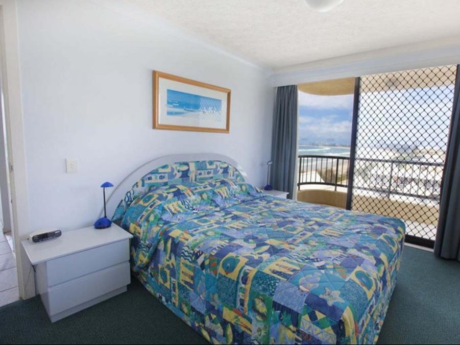 Pelican Sands Beach Resort Гоулд Коуст Екстериор снимка